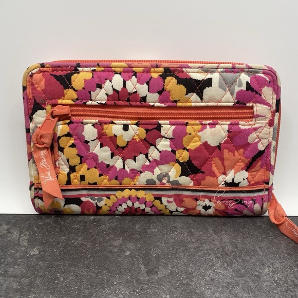 Vera Bradley‎ Pixie Blooms Turnlock and Zip Around Wallet 8 x 5 Retired - Picture 3 of 9